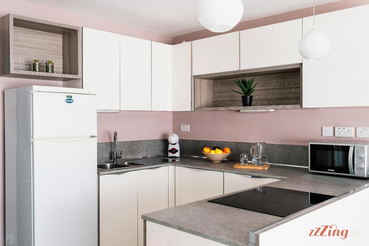 Scenic Seafront Duplex Apartment In Сліма Екстер'єр фото